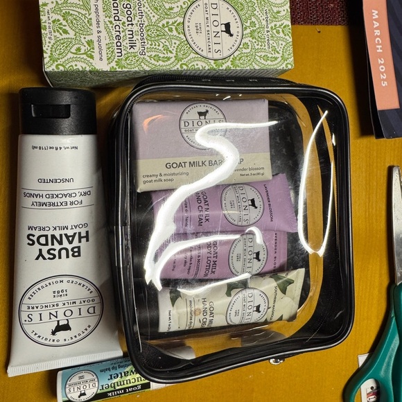 Dionis Skincare Goat Milk Bath & Body Set - Lavender and Unscented - Picture 2 of 2